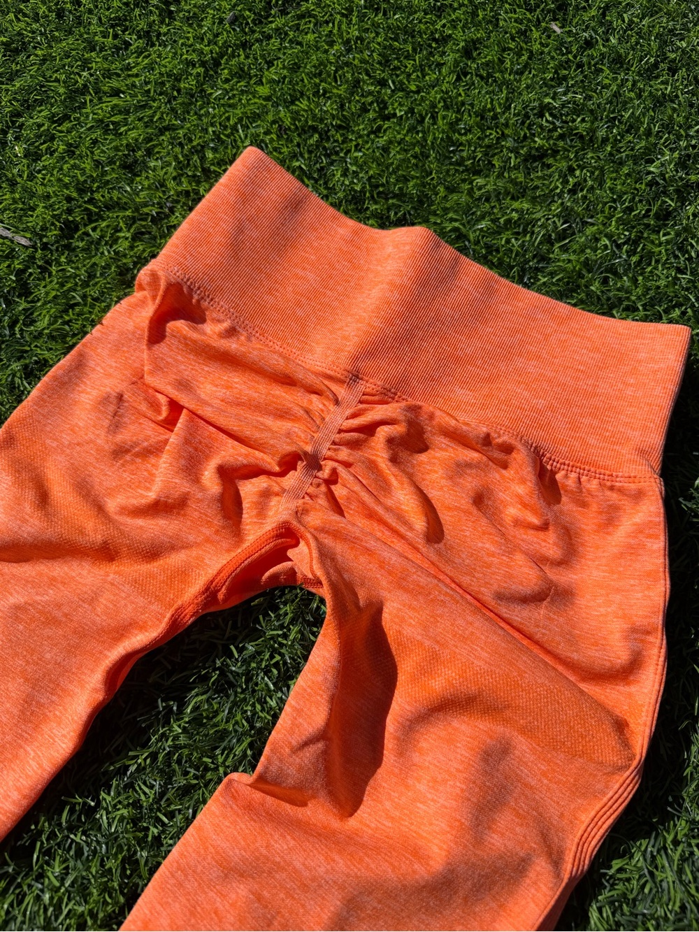 Women's Butt Scrunch Seamless Orange Leggings with High Waist - Picture 5 of 6